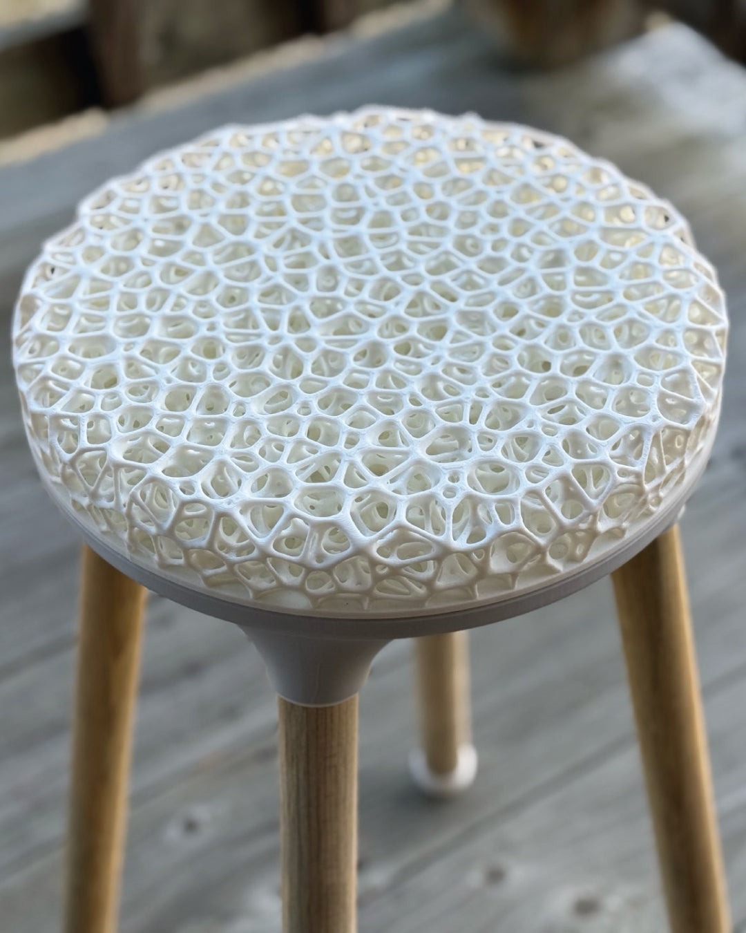 Lattice Bench